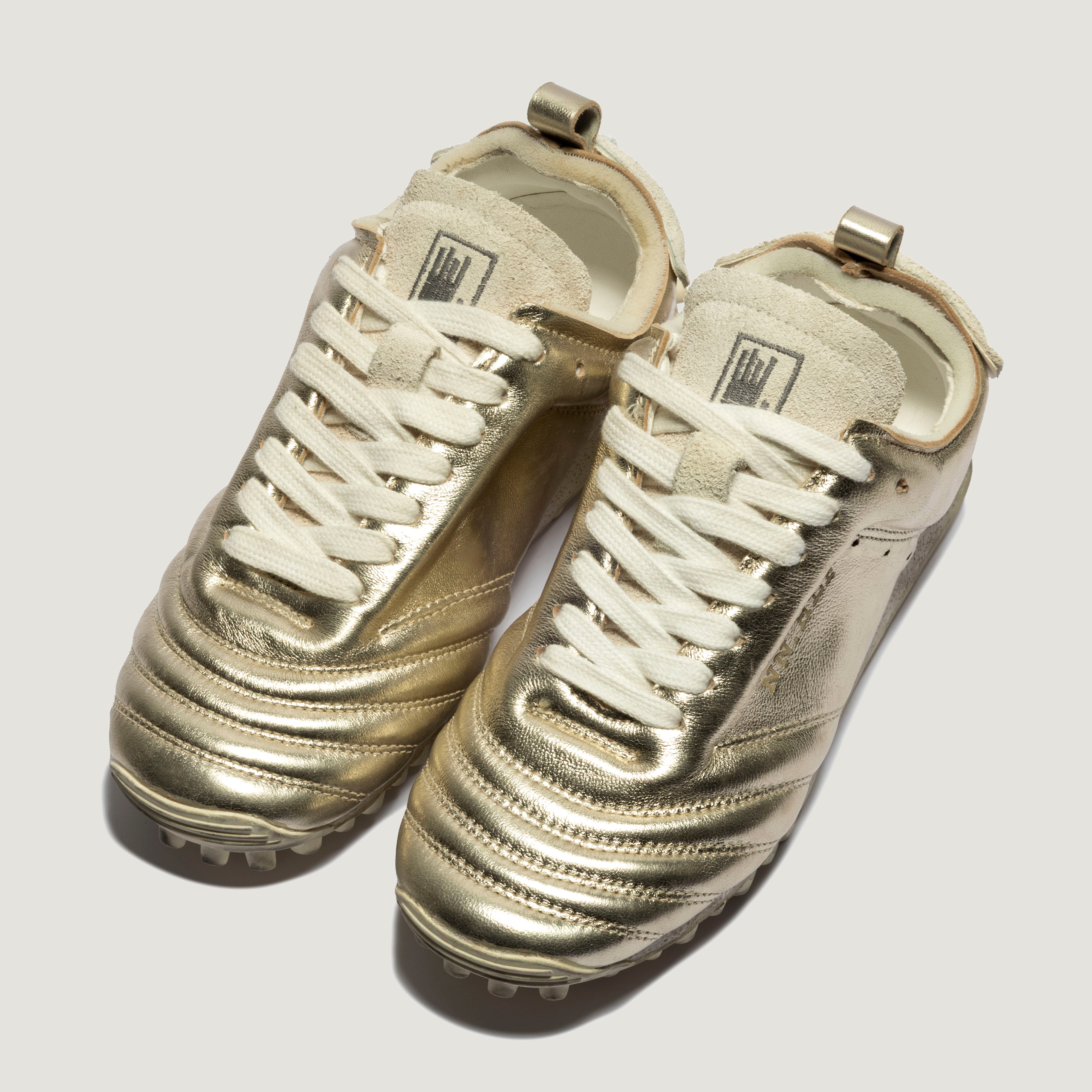 SOKKER METAL PLATINUM